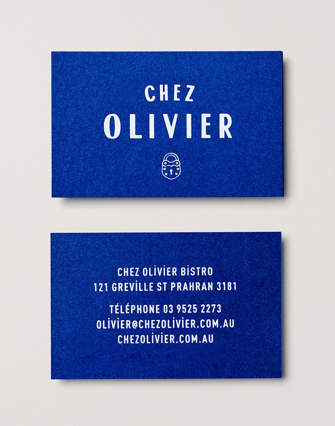 Chez Olivier酒館logo設計及VI形象設計 酒館logo設計